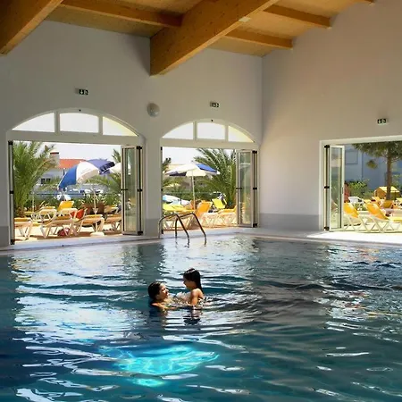 Great Flat With Heated Indoor Pool&jacuzzialvor Apartment Portimao